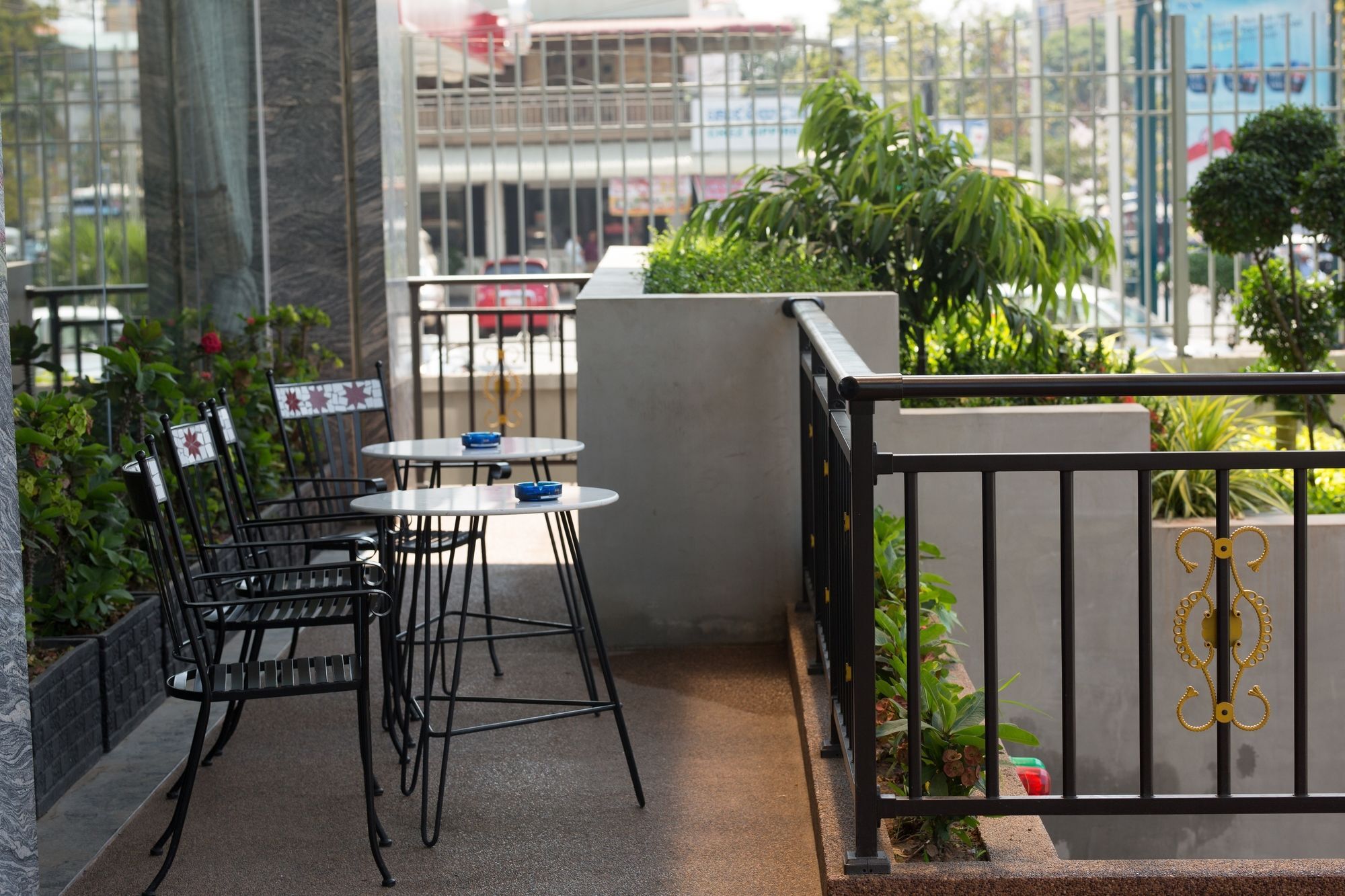 Kuch Oudom Hotel Phnom Penh Exteriör bild